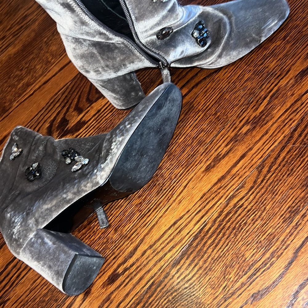 Cute Winter Heels! - Picture 3 of 3